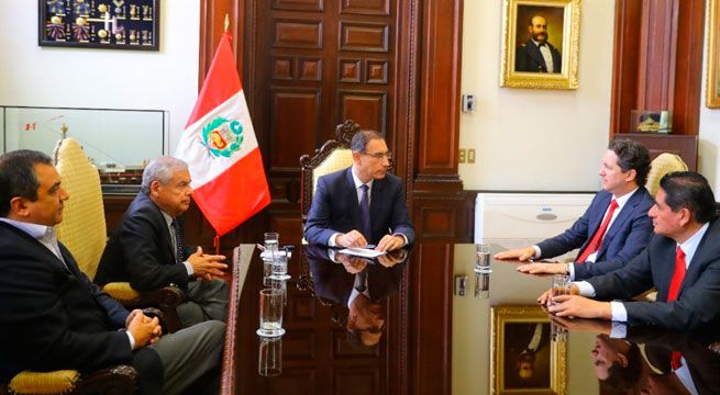 Martín Vizcarra y Daniel Salaverry se reunieron en Palacio de Gobierno