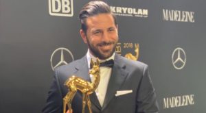 Claudio Pizarro recibió importante premio en Alemania (Video)