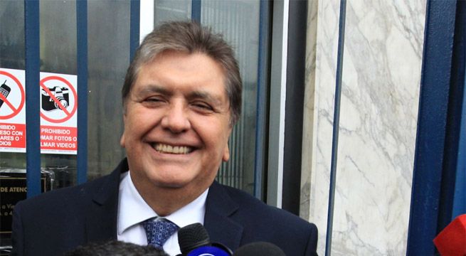 Alan García se allanará a impedimento de salida del país