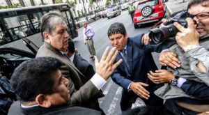 Alan García asegura nuevamente que existe persecución política en el Perú