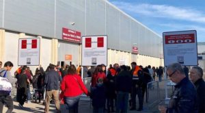 Madrid: 65 mil peruanos emiten su voto en Referéndum 2018