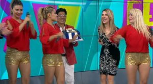 Juliana Oxenford festejó su cumpleaños bailando y cantando con Pintura Roja [VIDEO]