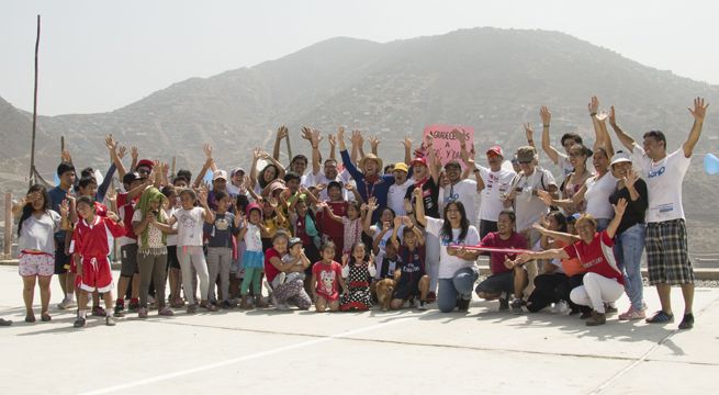 TECHO – Perú y Dakar trabajan para sacar de la pobreza a millones de peruanos