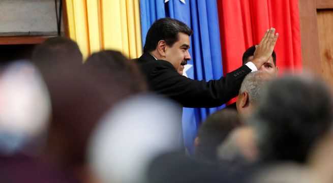 Perú llama a consulta a su encargada de negocios en Venezuela tras asunción de Nicolás Maduro