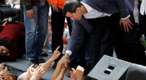 Venezuela: Juan Guaidó, presidente interino, fue liberado por el SEBIN