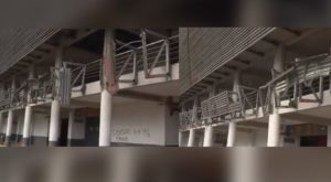 Estadio Nacional: bus fuera de control causó daños a laureles deportivos