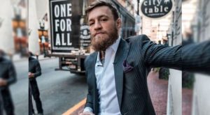 Conor McGregor presume su nuevo yate en redes sociales pero detalle lo deja en ridículo (Video)