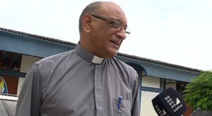 Sacerdote fue agredido al intentar detener fiesta en Villa El Salvador