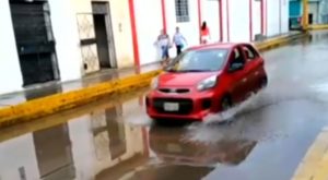 Lluvias torrenciales inundan avenidas y calles de Sullana