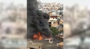 Una fábrica de calzados se incendió en el distrito del Rímac