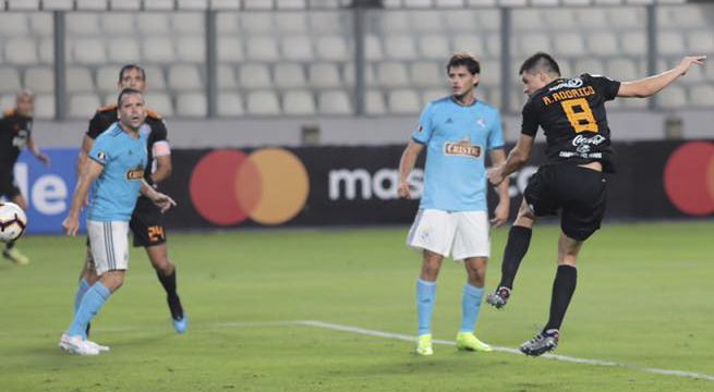 Sporting Cristal cayó goleado 0-3 ante Olimpia por la Copa Libertadores [Video]