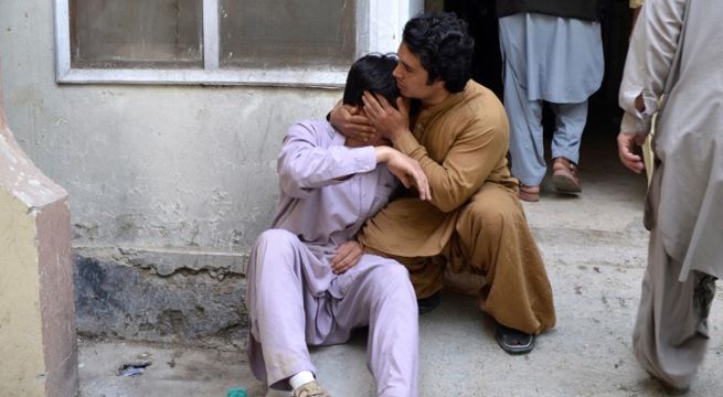 Pakistán: ataque bomba dirigido a minoría chií mata a 16 personas