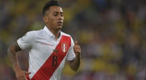 Christian Cueva arribó hoy a Lima para resolver su futuro