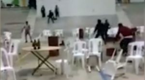 Padres de familia se agarraron a botellazos en fiesta de promoción en Cajamarca [VIDEO]