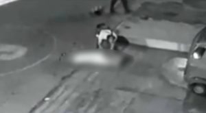 Sicarios acribillan a mujer mientras caminaba por una calle de Chincha [VIDEO]