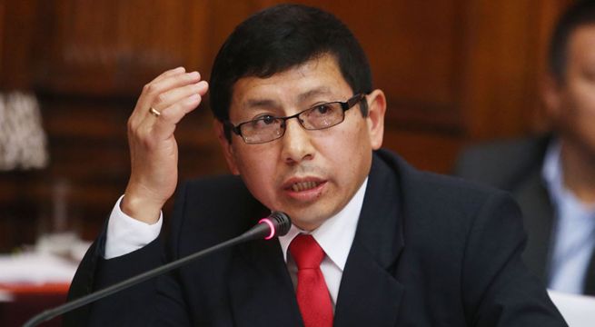 Edmer Trujillo renunció al ministerio de Transportes y Comunicaciones