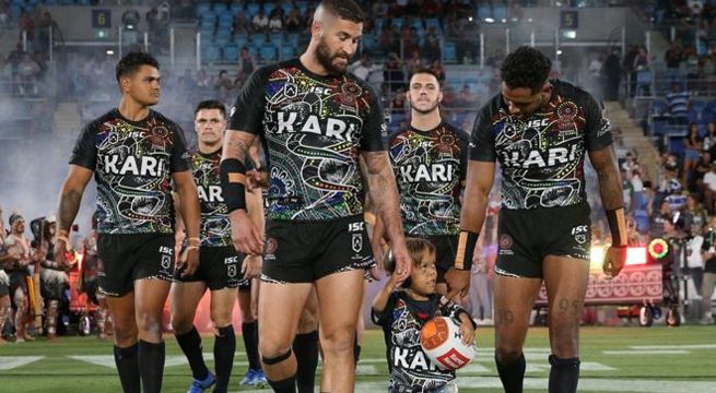 Niño víctima de bullying fue ovacionado por todo un estadio en Australia [Video]