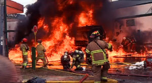 Bomberos controlan incendio tras varias horas