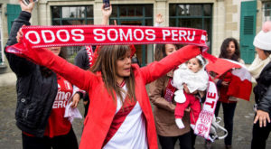 Paolo Guerrero: peruanos alientan al capitán de la Selección en la puerta del TAS