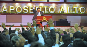 Exmiembro de El Aposento Alto habla de prohibiciones en iglesia