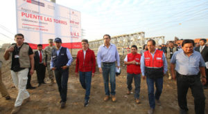 Presidente Vizcarra supervisa funcionamiento de puentes en Huachipa y Naña