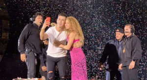 Admirador viola la seguridad de Shakira en concierto pero se lleva tremenda sorpresa