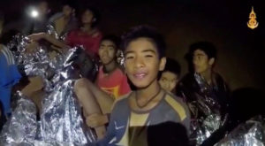 Tailandia: rescatan a cinco de los 12 niños atrapados en la cueva