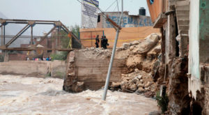 Chosica: Intensas lluvias en la capital generan alarma ante posible Huaico