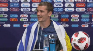 Rusia 2018: Griezmann se puso la bandera de Uruguay