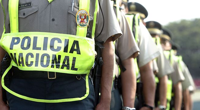 Separan a dos policías que agredieron a integrantes de comunidad LGTBI