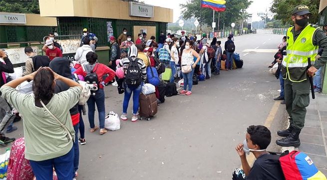 Cientos de venezolanos regresan a su país en medio de la pandemia del coronavirus