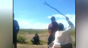 Huancayo: padres castigan a latigazos a enamorados por incumplir cuarentena [VIDEO]