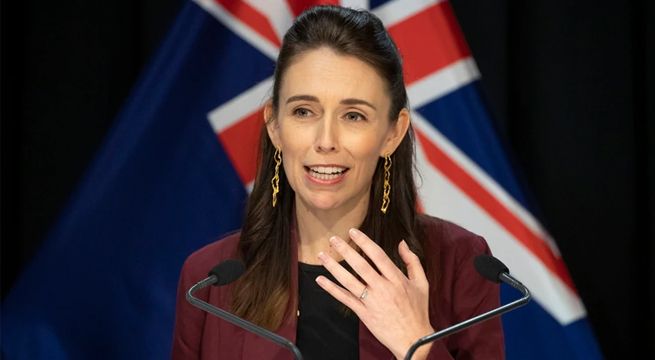 Primera Ministra de Nueva Zelanda celebra que su país logró vencer al coronavirus