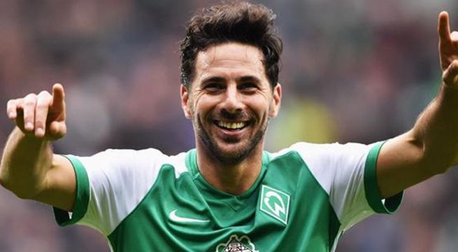 Claudio Pizarro lucha por el premio al mejor delantero de la historia del Werder Bremen