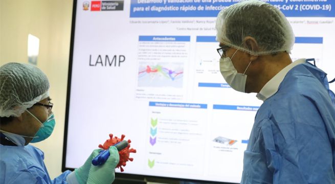 Presidente Martín Vizcarra visitó laboratorio de biomedicina del Instituto Nacional de Salud
