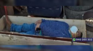 Huancavelica: alcalde ebrio se hizo el muerto en ataúd para evitar ser arrestado [VIDEO]