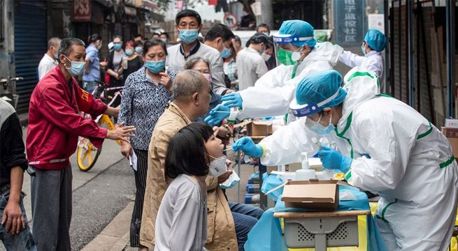 China asegura que el nuevo brote de coronavirus en Pekín proviene de Europa