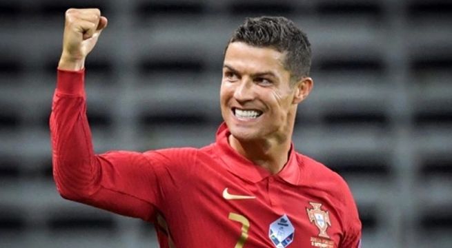Cristiano Ronaldo supera los 100 goles con Portugal al marcar un doblete ante Suecia