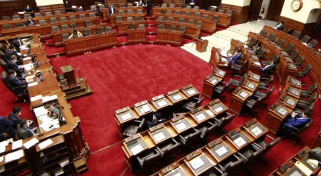 Congreso admite moción de vacancia contra Martín Vizcarra