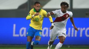 Perú y Brasil igualan 1-1 al término del primer tiempo [Video]