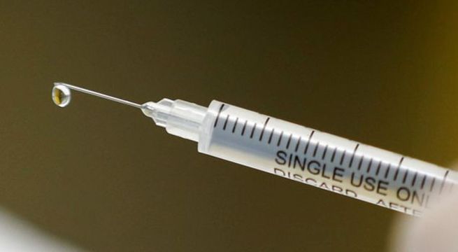 Muere voluntario en prueba de la vacuna contra el Covid-19 de Oxford