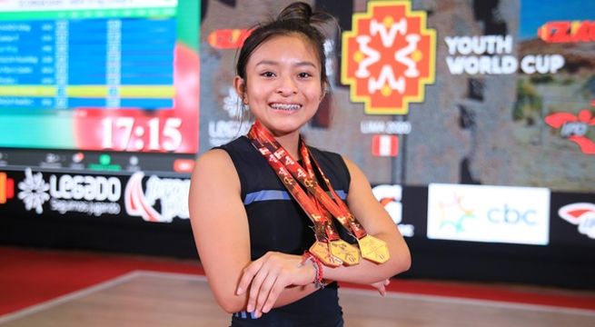 Analí Saldarriaga brilla en Mundial Sub 17 de Levantamiento de Pesas al lograr tres medallas