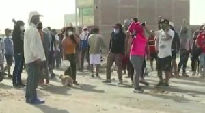 Protestas en Ica: policías y manifestantes se enfrentaron en Panamericana Sur