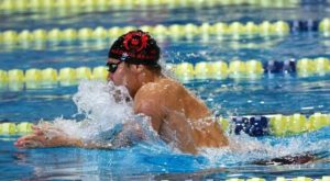 Nadador nacional Javier Matta batió el récord absoluto de 100 metros pecho