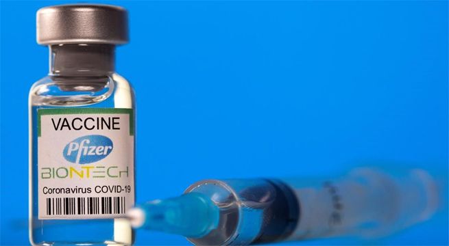 Vacuna de Pfizer tiene una eficacia del 87% con la primera dosis