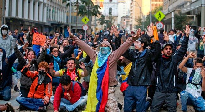 Las ciudades más grandes de Colombia se alistan para más contagios de COVID por protestas