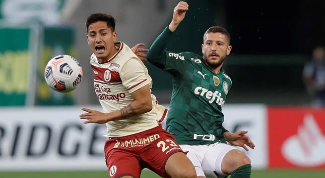 Ángel Comizzo criticó la actuación arbitral en derrota de Universitario a manos de Palmeiras