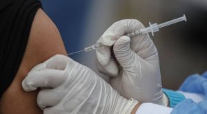 Covid-19: personas de 40 años empezarían a ser vacunadas a fines de agosto
