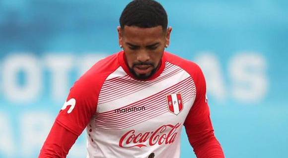 Alexander Callens se pronunció tras la victoria de la Selección Peruana ante Colombia