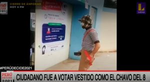 Ciudadano fue a votar vestido como el Chavo del 8